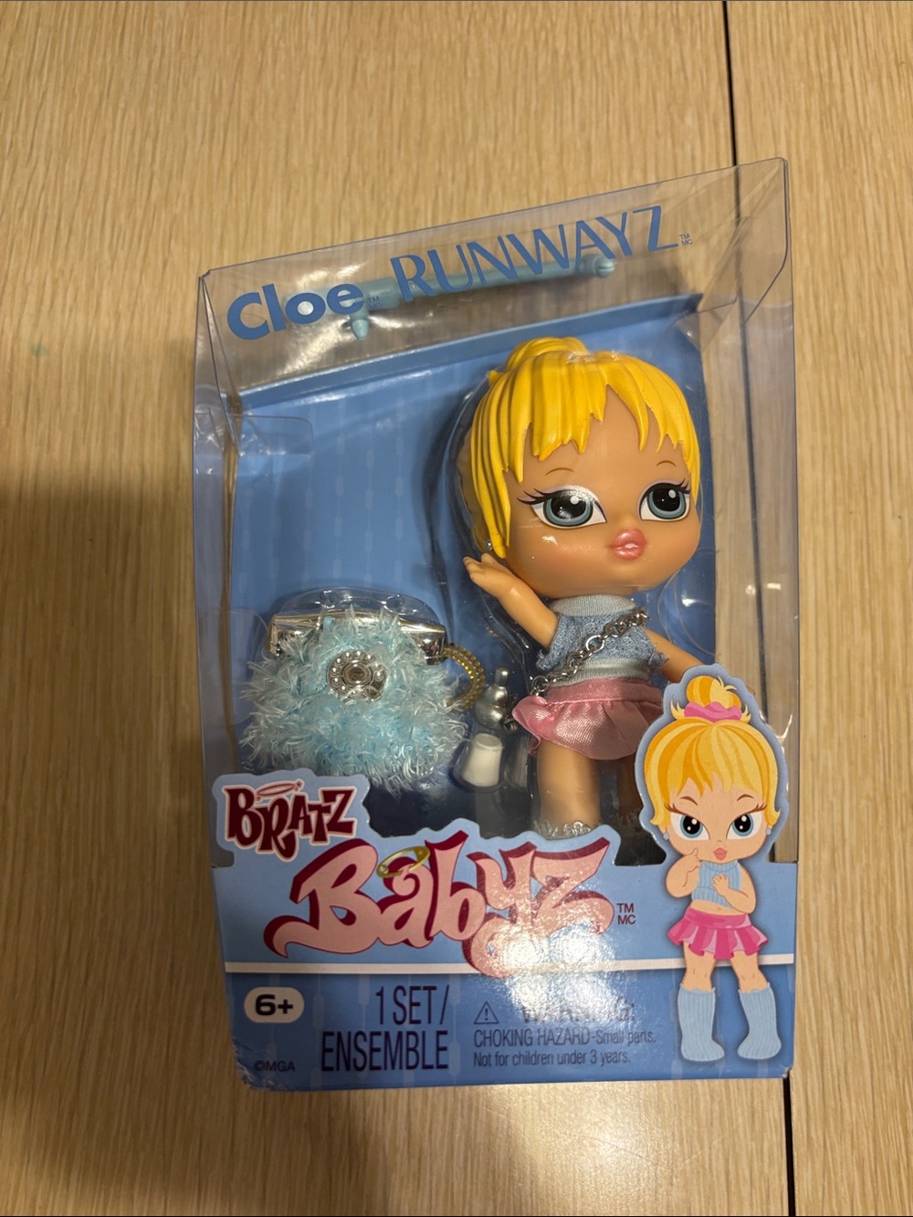 Bratz Babyz Cloe RUNWAYZ Doll - Yellow Hair with Blue Outfit